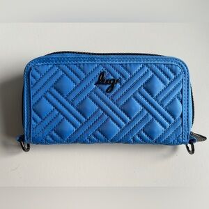 LUG WHIRLY RFID WRISTLET WALLET COASTAL BLUE EUC